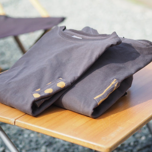 緑茶染めTシャツ（茶の実柄）